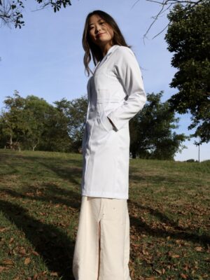 Jaleco Feminino Branco Acinturado Gabardine Microfibra Pesada