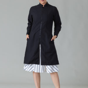 Jaleco Feminino Preto Gola Padre Com Zíper Manga Longa Winter Acinturado Oxford